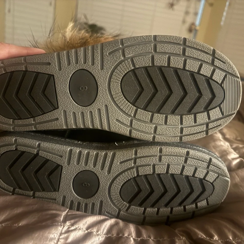 Cloud Nine Raccoon fur Black Boots - Picture 4 of 6